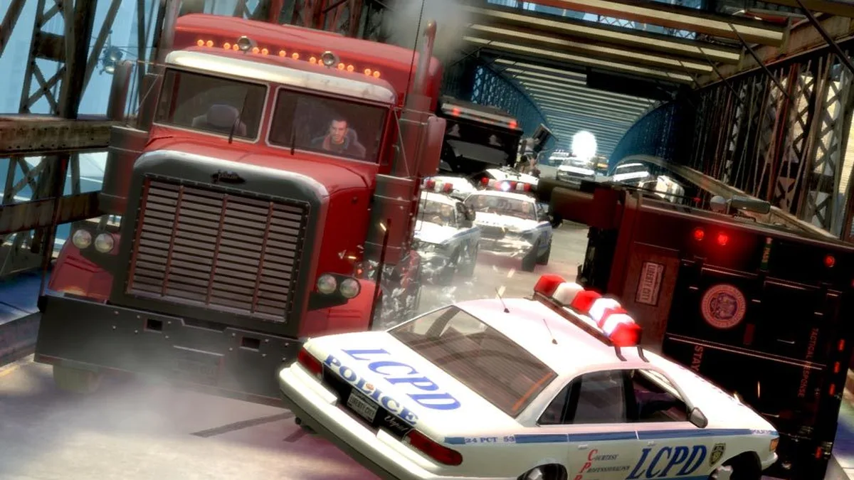 A police chase through Liberty City in GTA IV